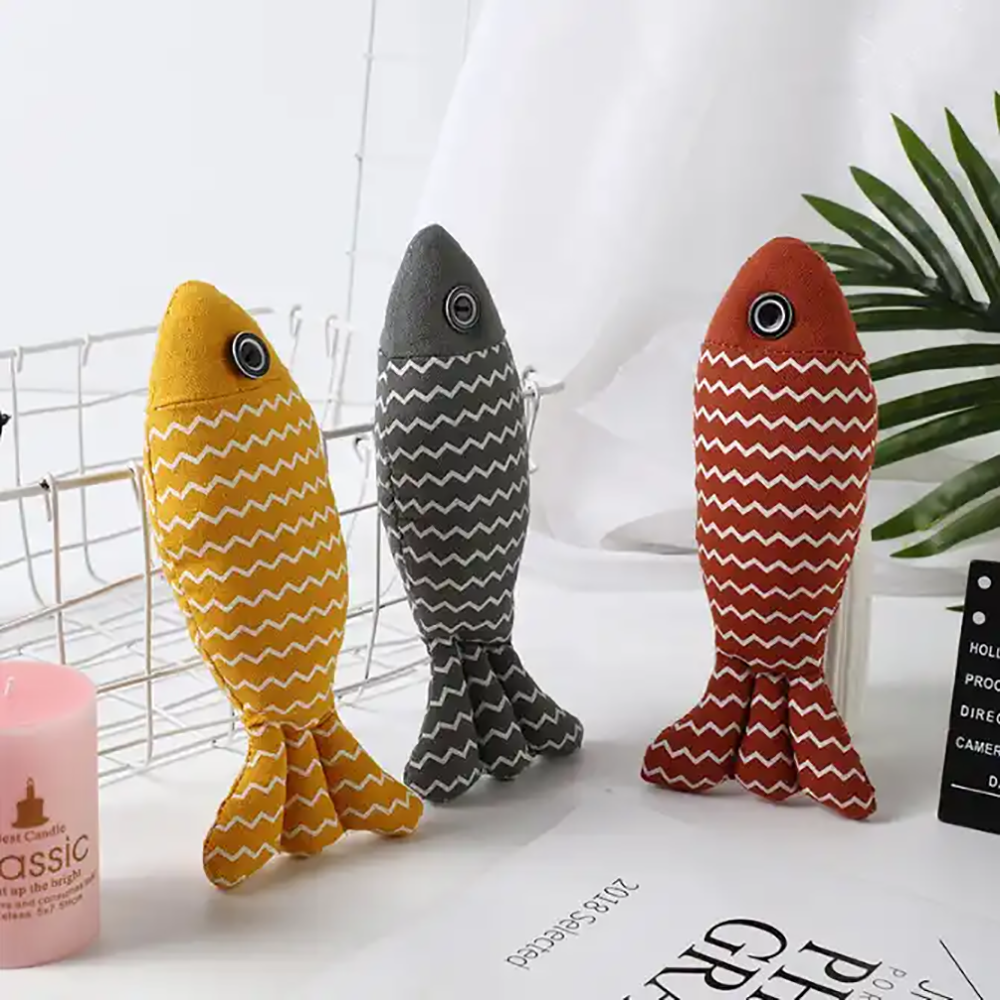 Burlap Fish Catnip Toy For Teething Cats & Dogs With Tough Bite Durable